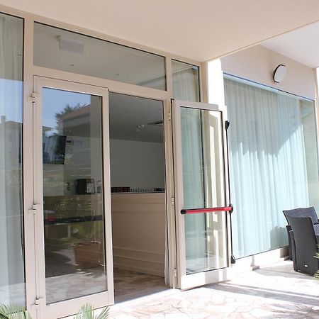 רימיני Hotel Marina מראה חיצוני תמונה