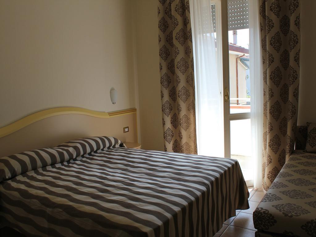 רימיני Hotel Marina חדר תמונה